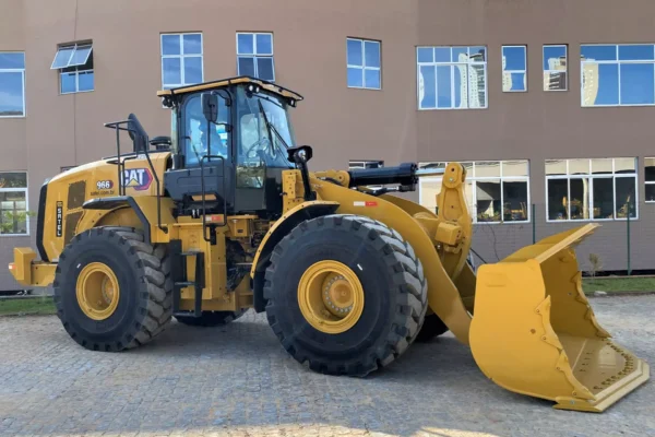 carregadeira-cat-966-2.jpeg