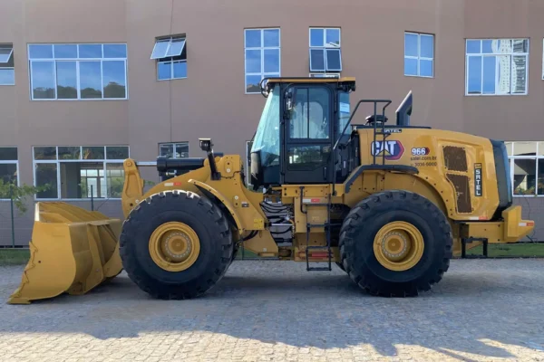 carregadeira-cat-966-3.jpeg
