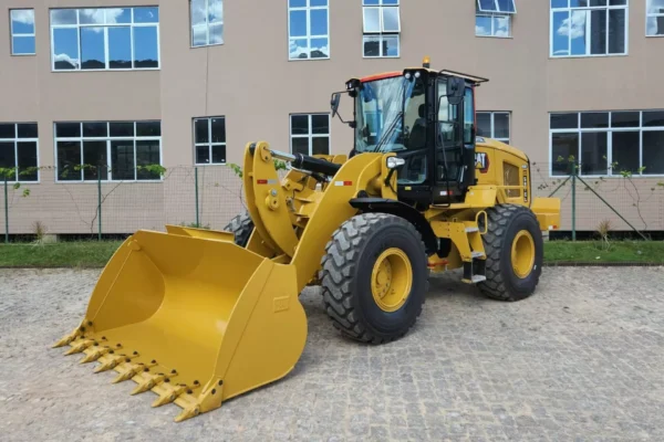 carregadeiras-cat-satel-938k-1-scaled-e1660314742367.jpg (1)